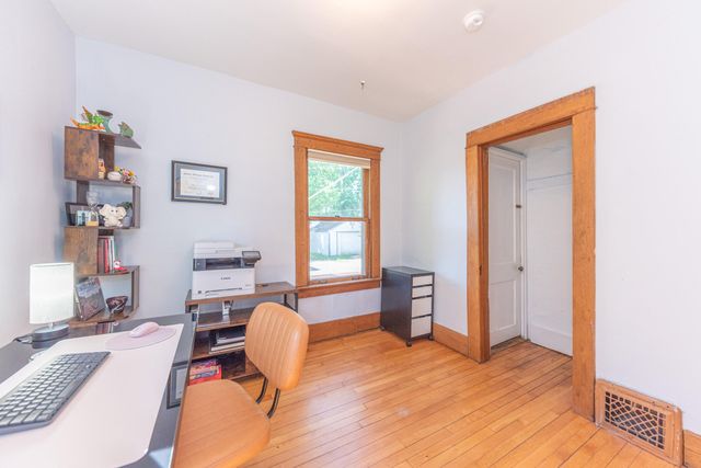 1123 W Huron Street, Ann Arbor, MI 48103