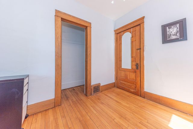 1123 W Huron Street, Ann Arbor, MI 48103