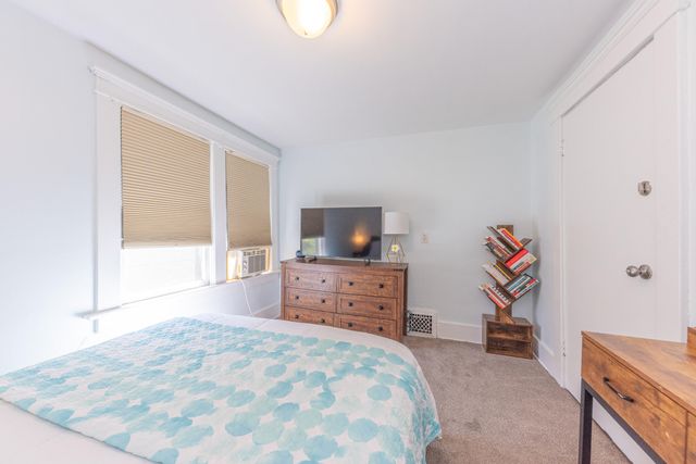 1123 W Huron Street, Ann Arbor, MI 48103