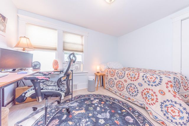 1123 W Huron Street, Ann Arbor, MI 48103