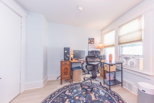 1123 W Huron Street, Ann Arbor, MI 48103