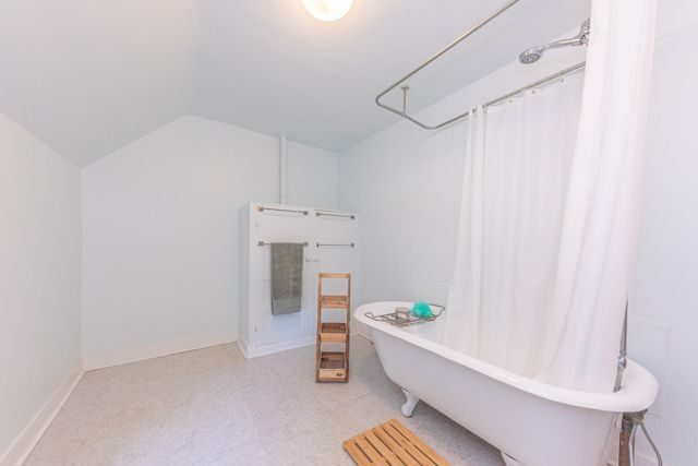 1123 W Huron Street, Ann Arbor, MI 48103