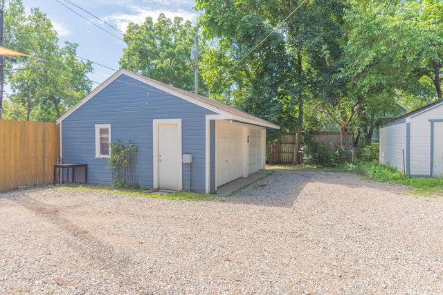 1123 W Huron Street, Ann Arbor, MI 48103