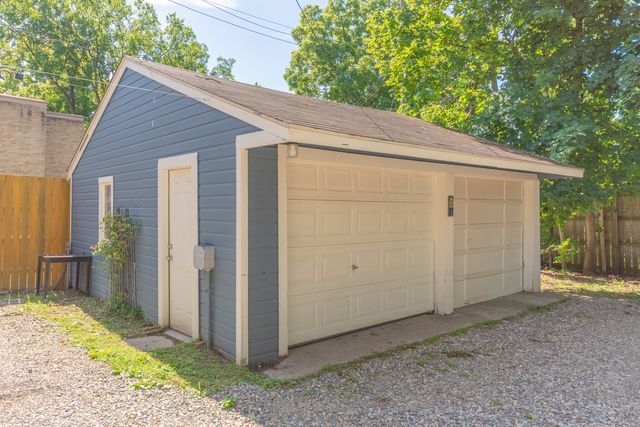 1123 W Huron Street, Ann Arbor, MI 48103