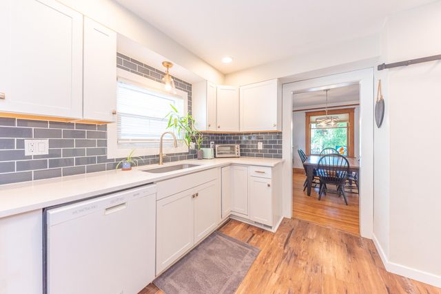 1123 W Huron Street, Ann Arbor, MI 48103