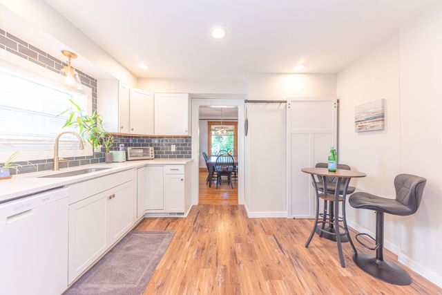 1123 W Huron Street, Ann Arbor, MI 48103