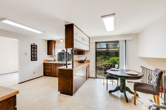 1710 Browns Point Boulevard, Tacoma, WA 98422