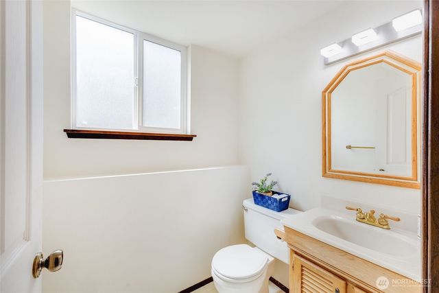 1710 Browns Point Boulevard, Tacoma, WA 98422