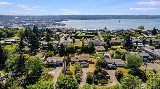 1710 Browns Point Boulevard, Tacoma, WA 98422