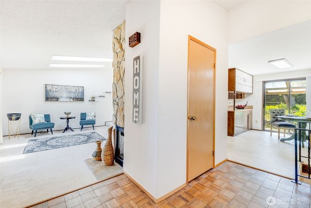 1710 Browns Point Boulevard, Tacoma, WA 98422
