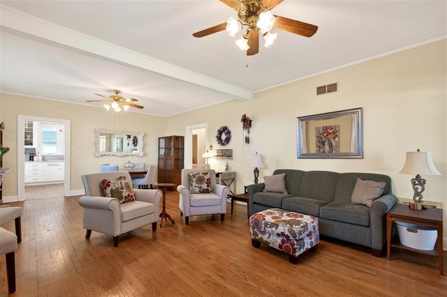 1536 E Nickerson Avenue, Benton Harbor, MI 49022