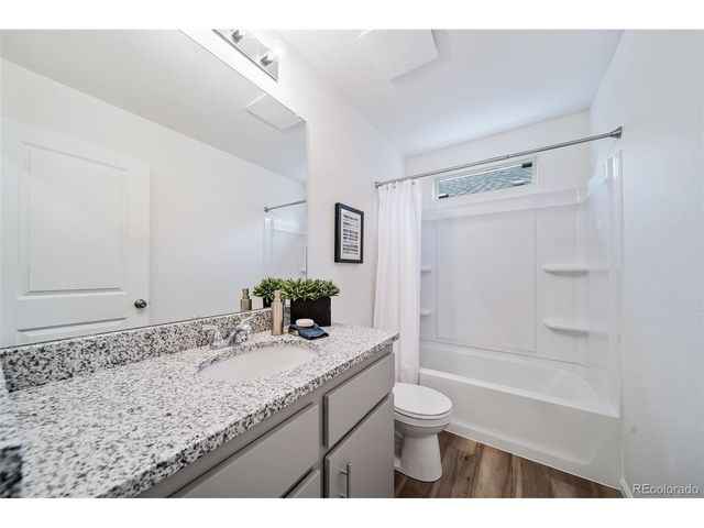 46526 Avery Ln, Bennett, CO 80102