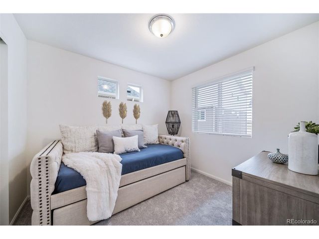 46526 Avery Ln, Bennett, CO 80102