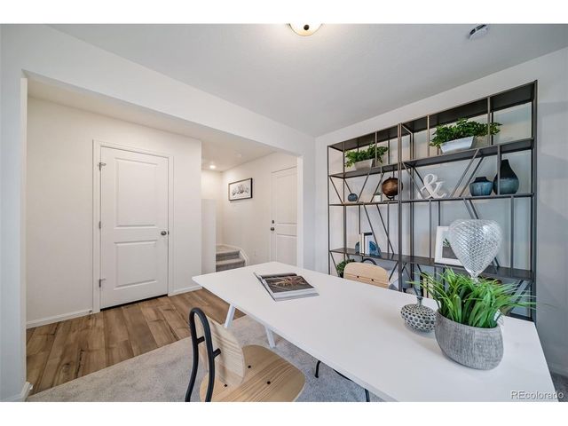 46526 Avery Ln, Bennett, CO 80102