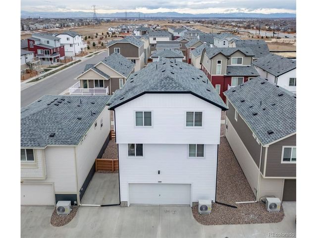46526 Avery Ln, Bennett, CO 80102