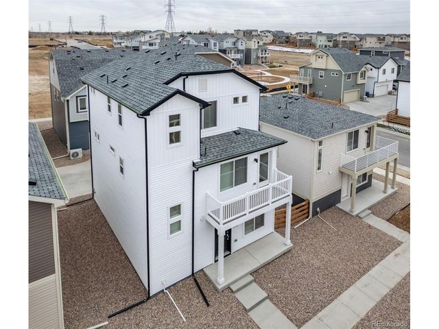 46526 Avery Ln, Bennett, CO 80102