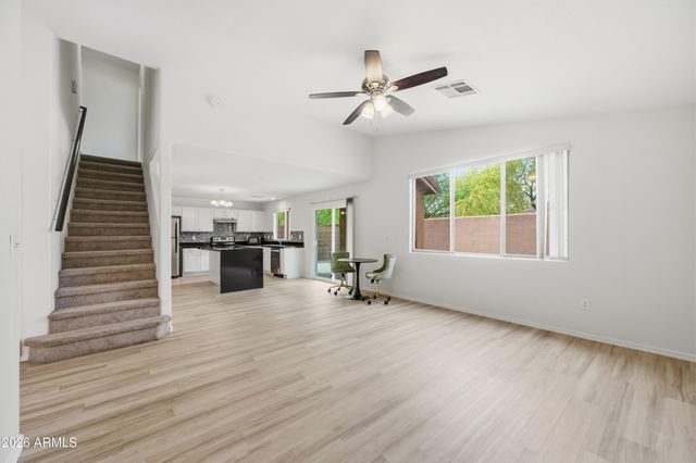 21862 N 40TH Place, Phoenix, AZ 85050