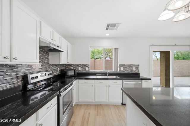 21862 N 40TH Place, Phoenix, AZ 85050