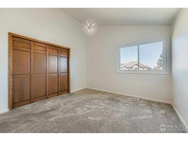 2062 Ridgeview Dr, Longmont, CO 80504