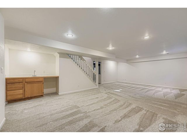 2062 Ridgeview Dr, Longmont, CO 80504