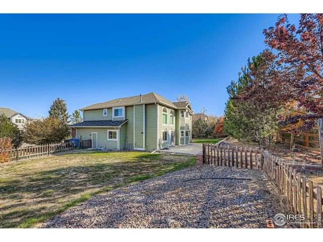 2062 Ridgeview Dr, Longmont, CO 80504