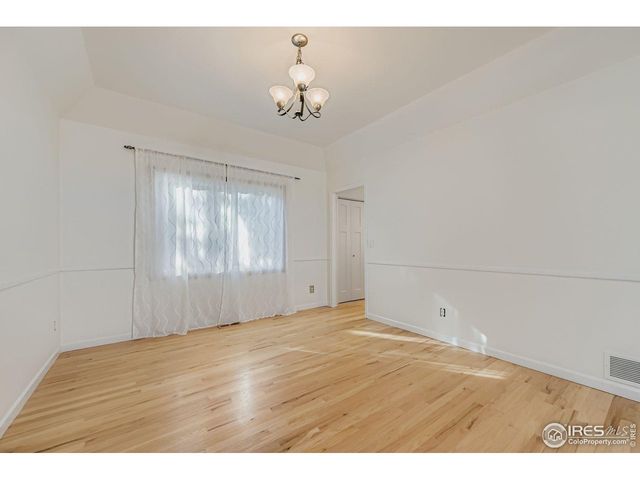 2062 Ridgeview Dr, Longmont, CO 80504