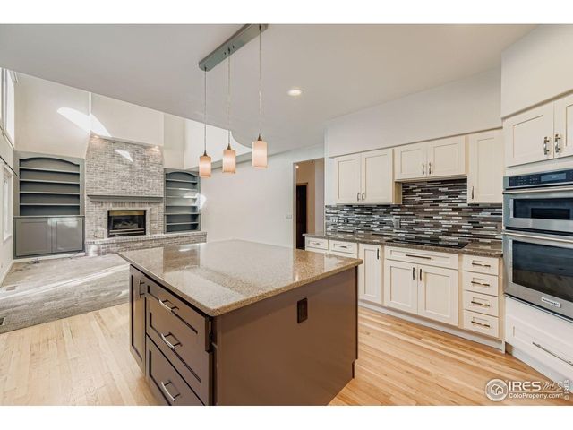 2062 Ridgeview Dr, Longmont, CO 80504