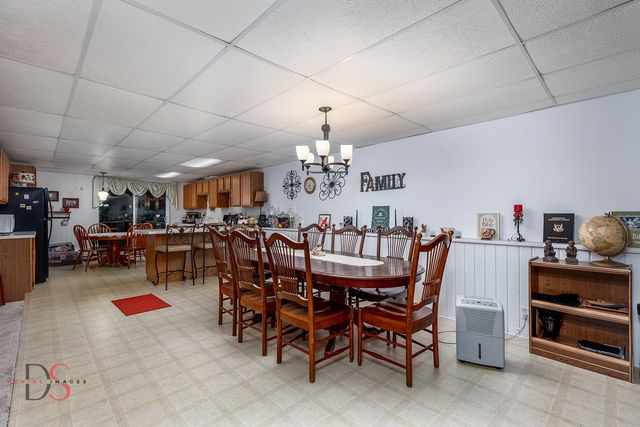 32415 N 600 E Road, Streator, IL 61364