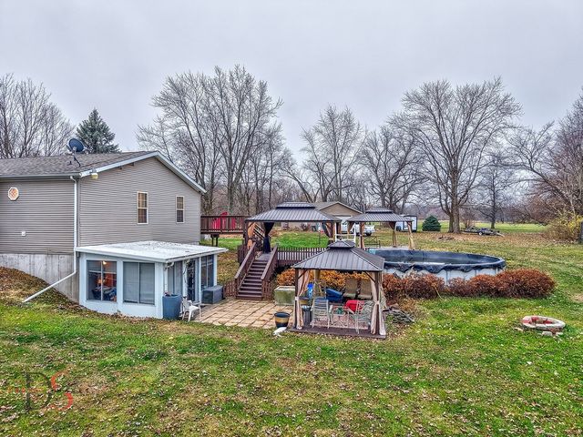 32415 N 600 E Road, Streator, IL 61364