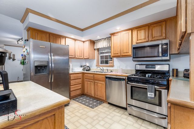 32415 N 600 E Road, Streator, IL 61364