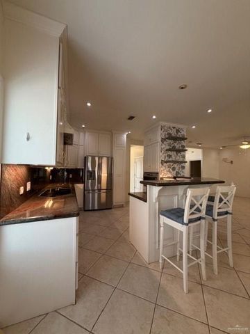 3321 E Clubhouse Drive, Edinburg, TX 78542