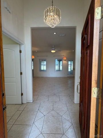 3321 E Clubhouse Drive, Edinburg, TX 78542