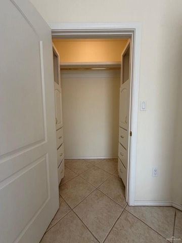 3321 E Clubhouse Drive, Edinburg, TX 78542