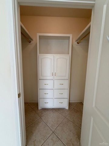 3321 E Clubhouse Drive, Edinburg, TX 78542