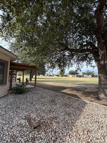 3321 E Clubhouse Drive, Edinburg, TX 78542