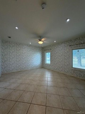 3321 E Clubhouse Drive, Edinburg, TX 78542