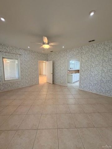 3321 E Clubhouse Drive, Edinburg, TX 78542