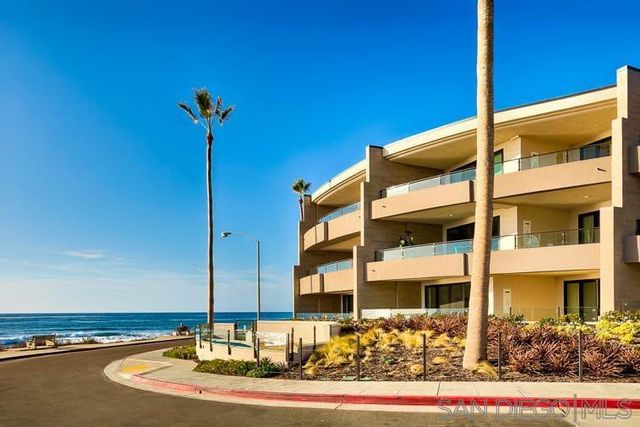 6767 Neptune Pl 202, La Jolla, CA 92037