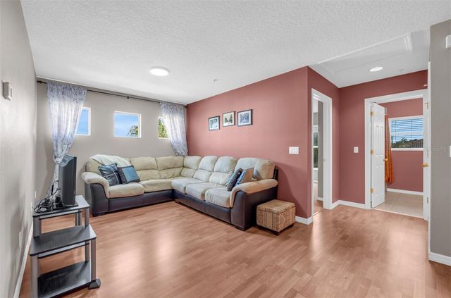 2080 BENT GRASS AVENUE, Ocoee, FL 34761