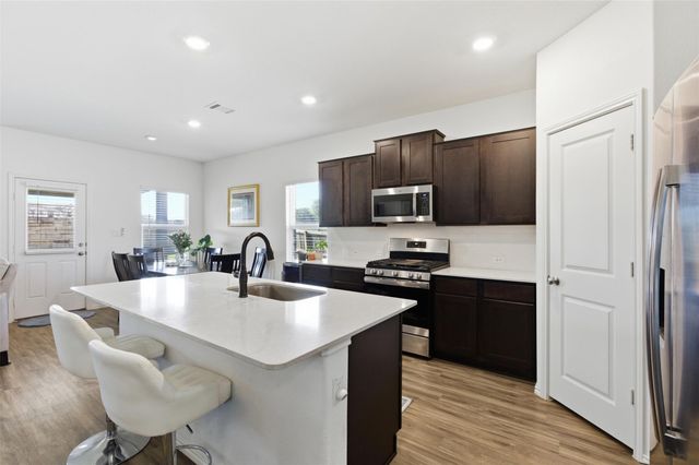 832 Mallow RD, Leander, TX 78641