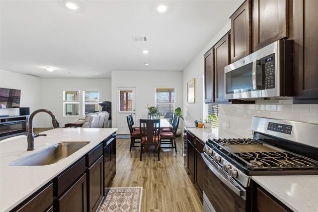 832 Mallow RD, Leander, TX 78641