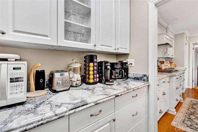 20012 Mural Circle, Huntington Beach, CA 92646