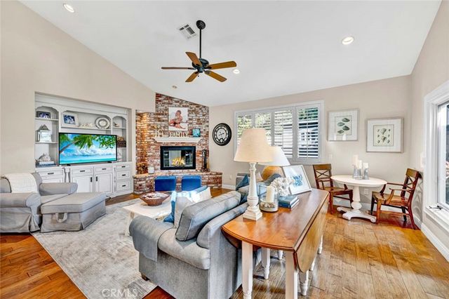 20012 Mural Circle, Huntington Beach, CA 92646