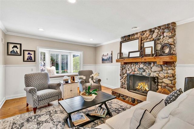 20012 Mural Circle, Huntington Beach, CA 92646
