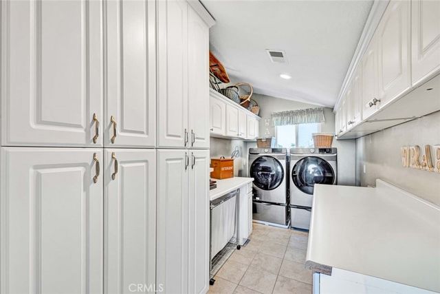 20012 Mural Circle, Huntington Beach, CA 92646
