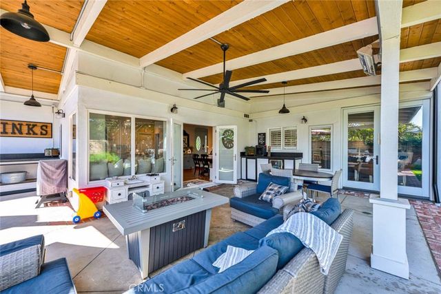 20012 Mural Circle, Huntington Beach, CA 92646