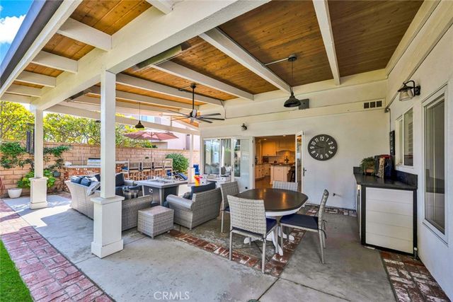 20012 Mural Circle, Huntington Beach, CA 92646