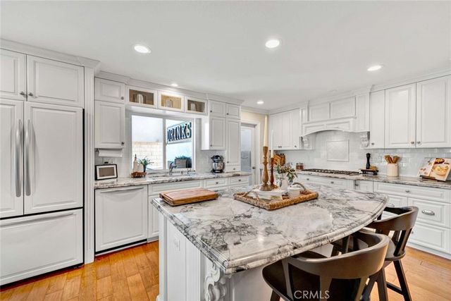 20012 Mural Circle, Huntington Beach, CA 92646