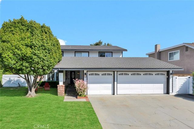 20012 Mural Circle, Huntington Beach, CA 92646