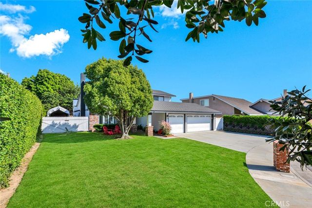20012 Mural Circle, Huntington Beach, CA 92646